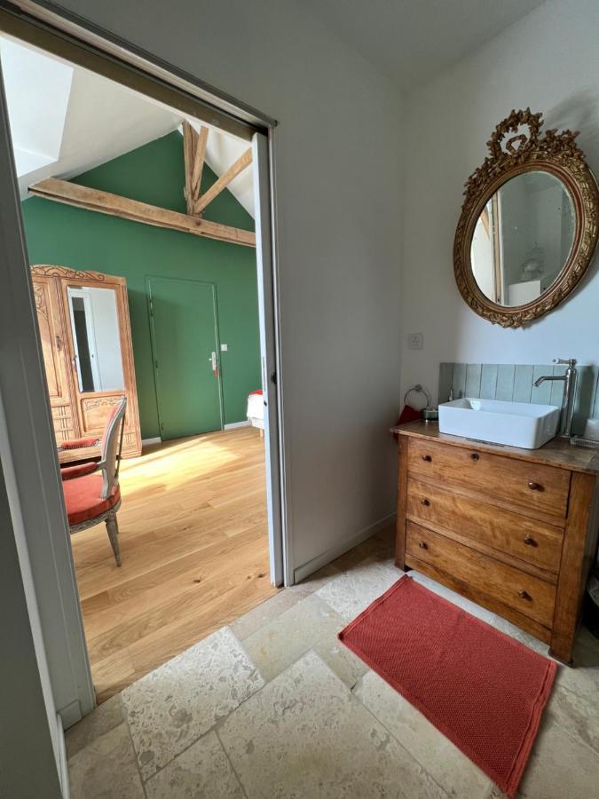 Le Logis De La Lettre Bed & Breakfast Tinteniac Bagian luar foto
