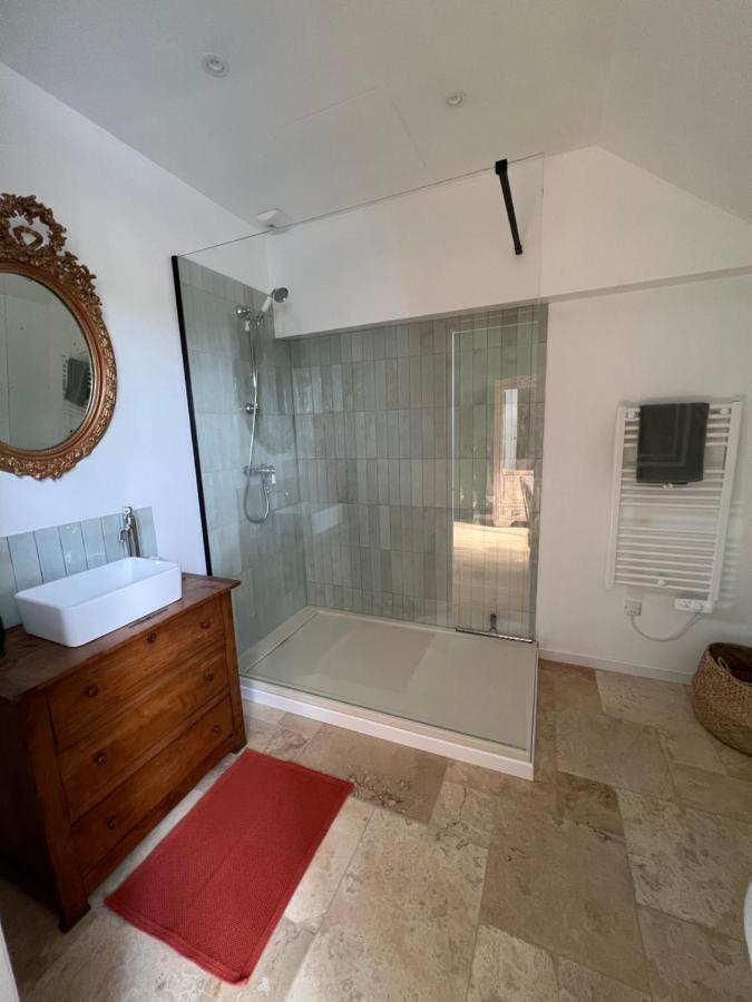 Le Logis De La Lettre Bed & Breakfast Tinteniac Bagian luar foto